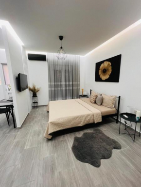 Beautiful designer Apartment new near Akropolis